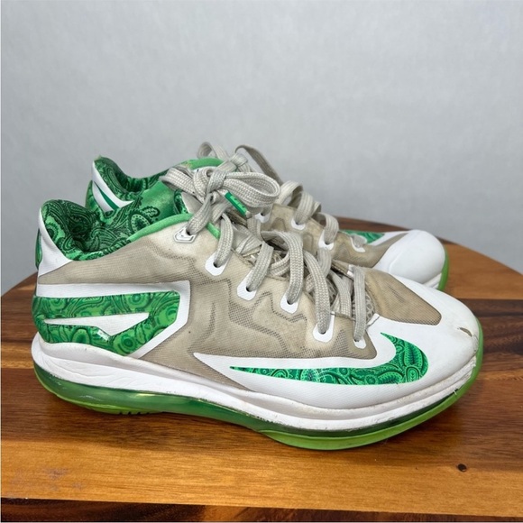 Nike Air Lebron Green White Lace up Athletic Shoes Size 6.5 Y - Picture 8 of 11